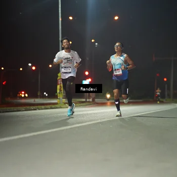 Runner Photo 7756965