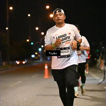 Runner Photo 7756980