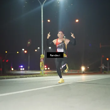 Runner Photo 7757000