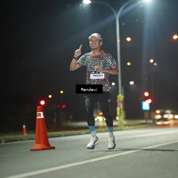 Runner Photo 7757019
