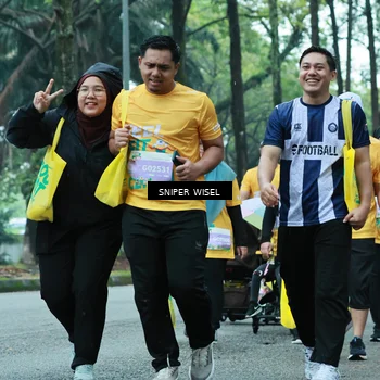 Runner Photo 7757022