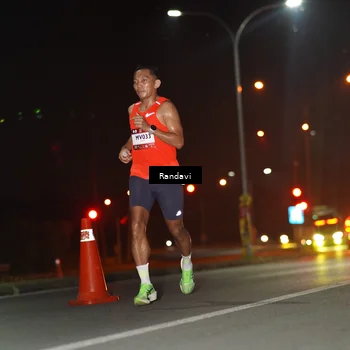 Runner Photo 7757038