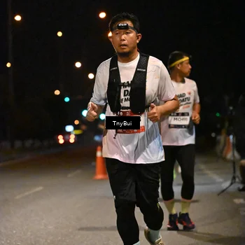 Runner Photo 7757053