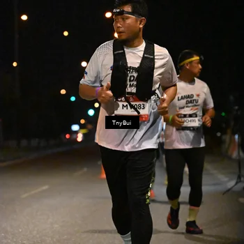 Runner Photo 7757070