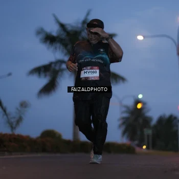 Runner Photo 7757074