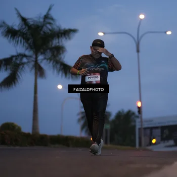 Runner Photo 7757082