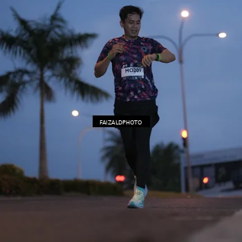 Runner Photo 7757109