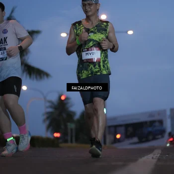 Runner Photo 7757121