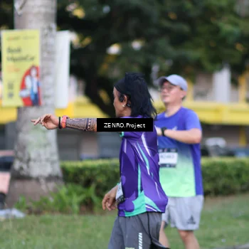 Runner Photo 7757125