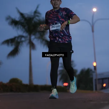 Runner Photo 7757149