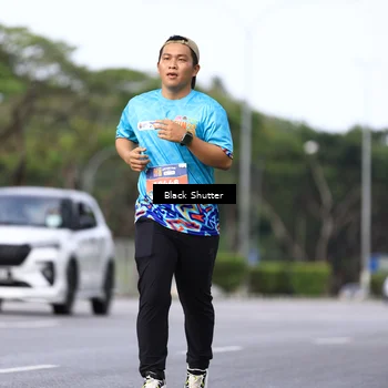 Runner Photo 7757157