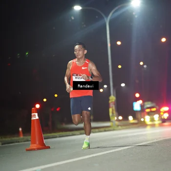 Runner Photo 7757177