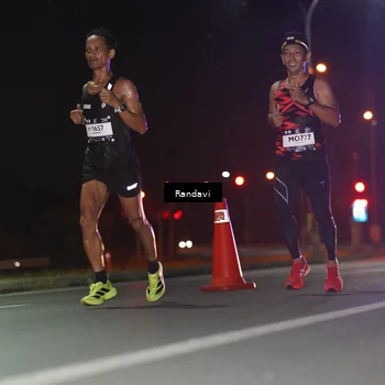 Runner Photo 7757187