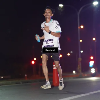 Runner Photo 7757219