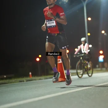 Runner Photo 7757226