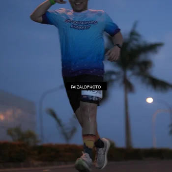 Runner Photo 7757252
