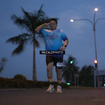 Runner Photo 7757262