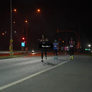 Runner Photo 7757270