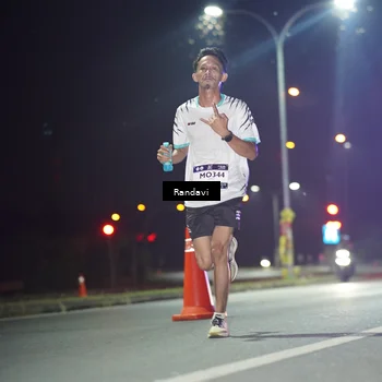 Runner Photo 7757282
