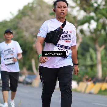 Runner Photo 7757308