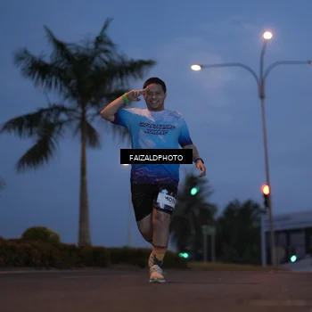Runner Photo 7757311