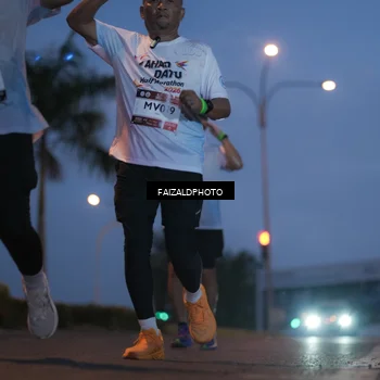 Runner Photo 7757317