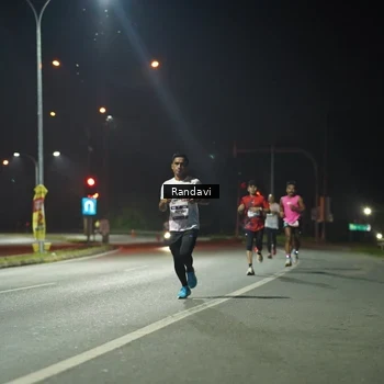 Runner Photo 7757330