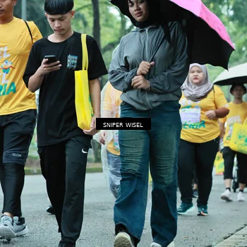 Runner Photo 7757332