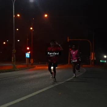 Runner Photo 7757334