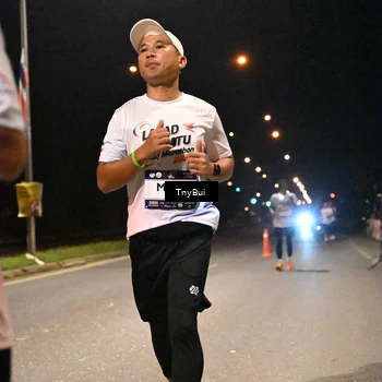 Runner Photo 7757336
