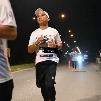 Runner Photo 7757339