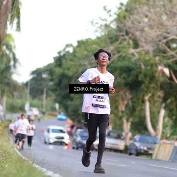 Runner Photo 7757350