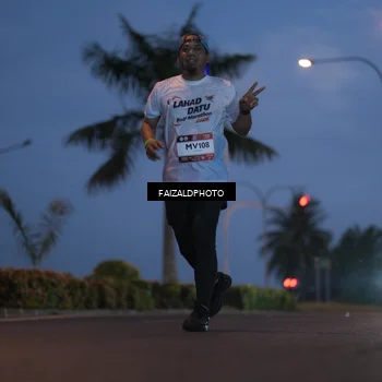 Runner Photo 7757370
