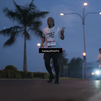 Runner Photo 7757387
