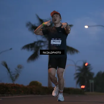 Runner Photo 7757393