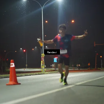 Runner Photo 7757397