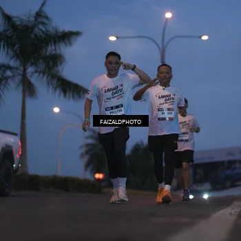 Runner Photo 7757406