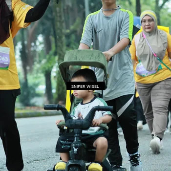 Runner Photo 7757407