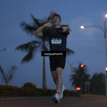 Runner Photo 7757410