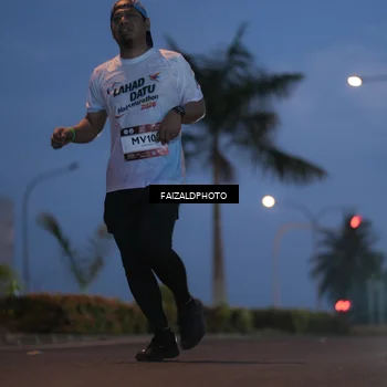 Runner Photo 7757411