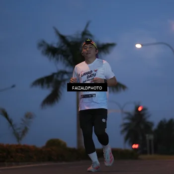 Runner Photo 7757427