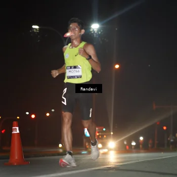 Runner Photo 7757458