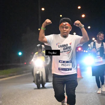 Runner Photo 7757471