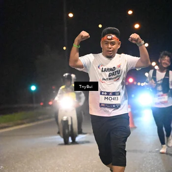 Runner Photo 7757476