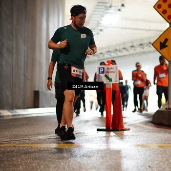 Runner Photo 7757510