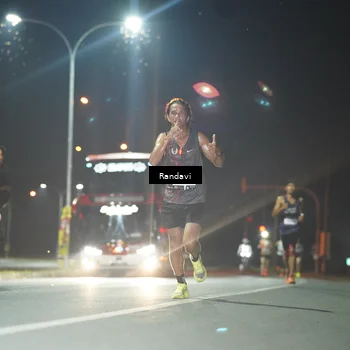 Runner Photo 7757544