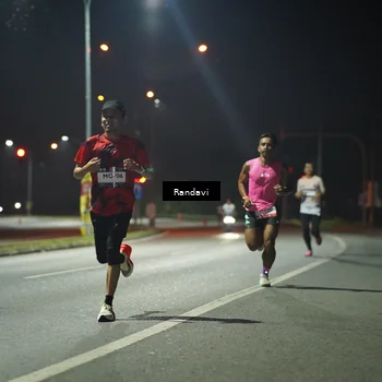Runner Photo 7757561
