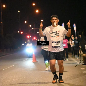 Runner Photo 7757604