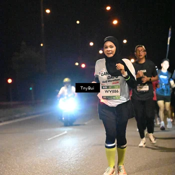 Runner Photo 7757648