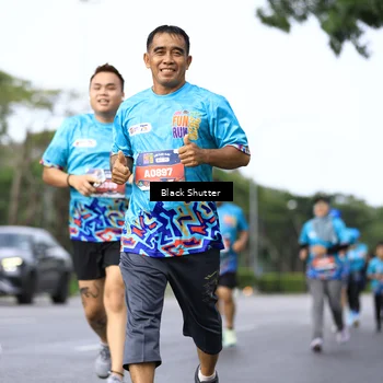 Runner Photo 7757650